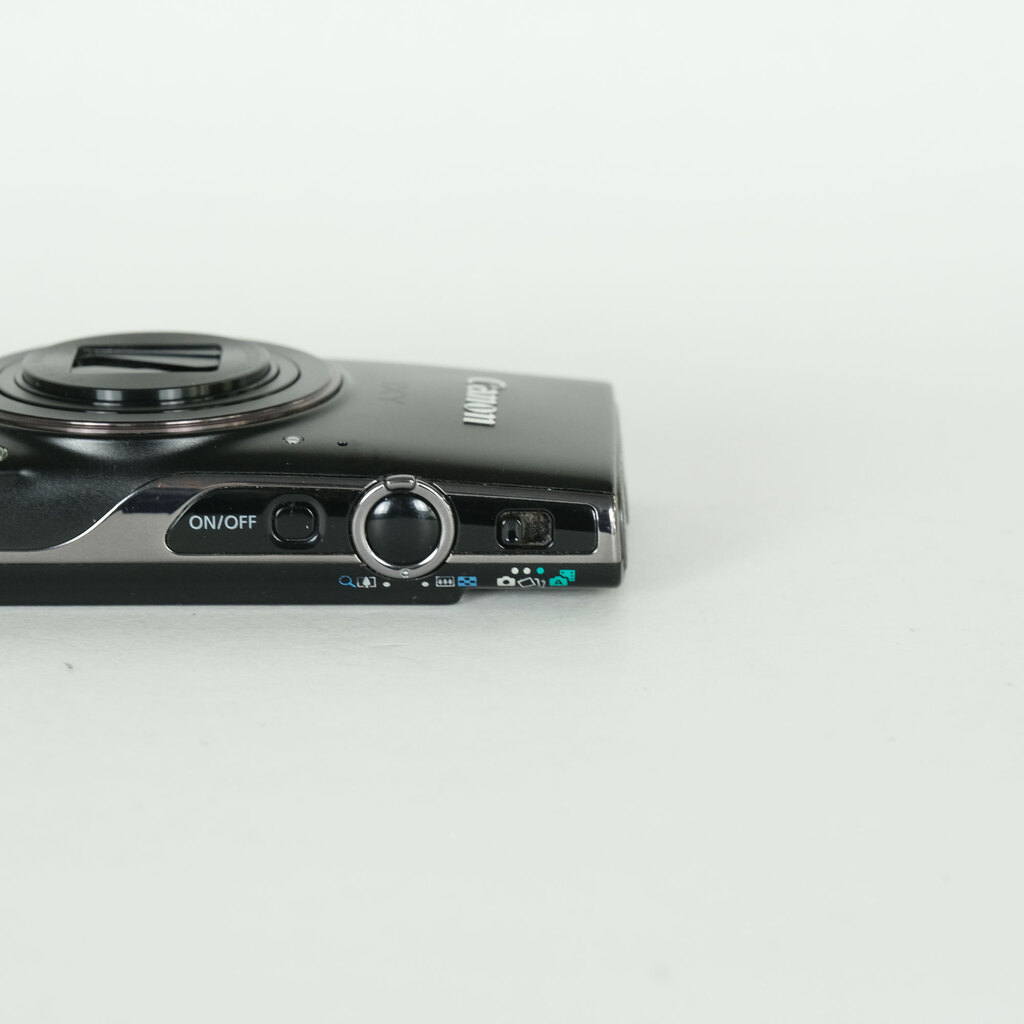 Canon IXY 650 ブラック