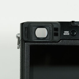 FUJIFILM X100F ブラック