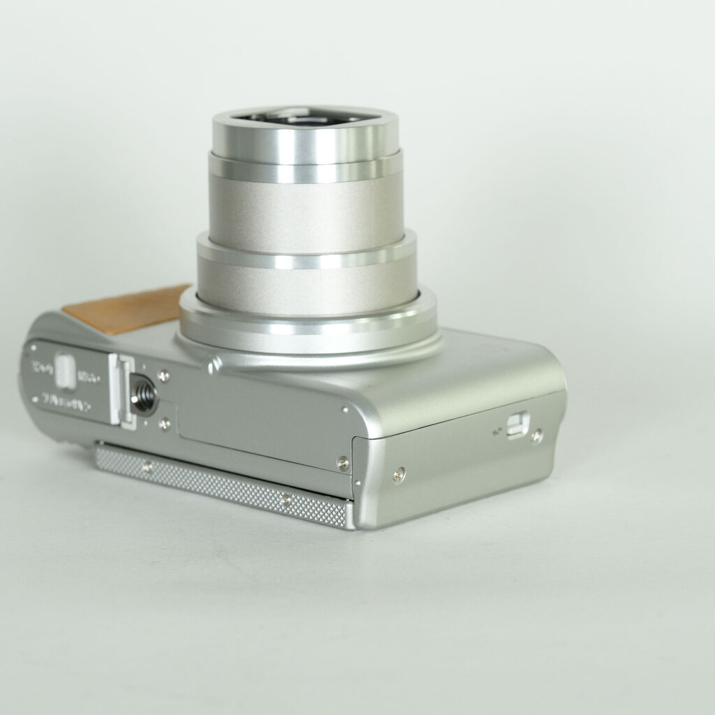 Canon PowerShot SX740 HS シルバー Canon PowerShot SX740 HS シルバー