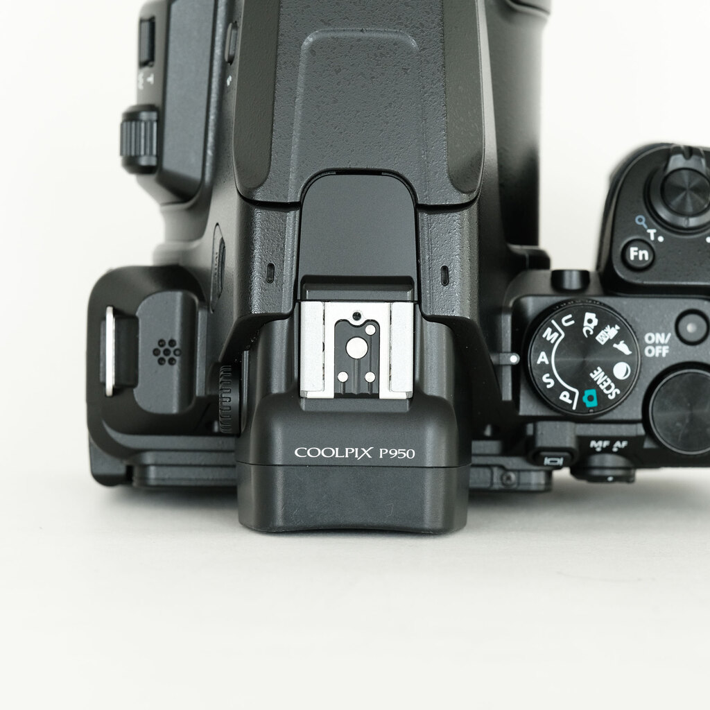 Nikon COOLPIX P950 Nikon COOLPIX P950