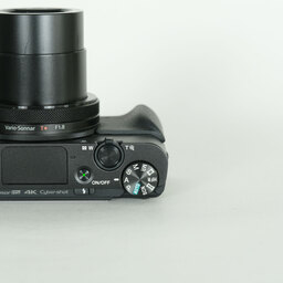 SONY Cyber-shot DSC-RX100M4 SONY Cyber-shot DSC-RX100M4