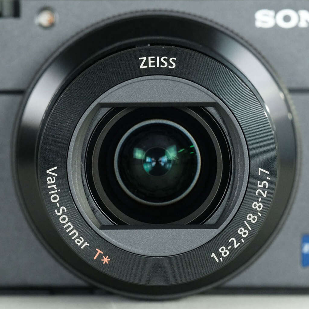 SONY Cyber-shot DSC-RX100M5A SONY Cyber-shot DSC-RX100M5A