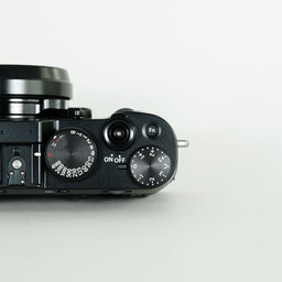 FUJIFILM X100F ブラック FUJIFILM X100F ブラック