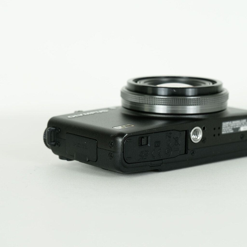 【ジャンク】オリンパス　OLYMPUS XZ-1　ブラック 中古】OLYMPUS オリンパス XZ-1 ブラック コンパクトデジタル