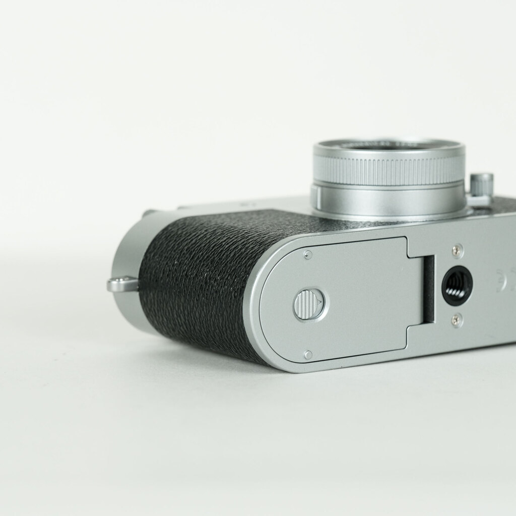 FUJIFILM X half X-HF1