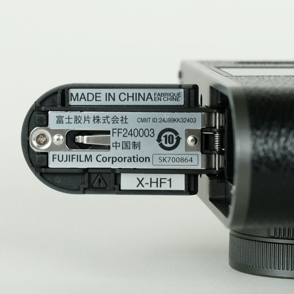 FUJIFILM X half X-HF1 FUJIFILM X half X-HF1