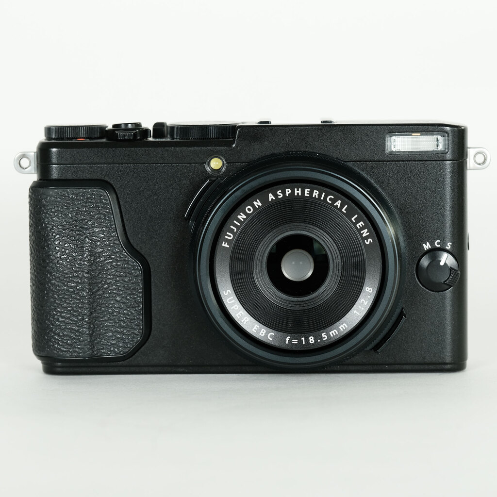 FUJIFILM X70 ブラックの出品 | ONE SCENE（ワンシーン）