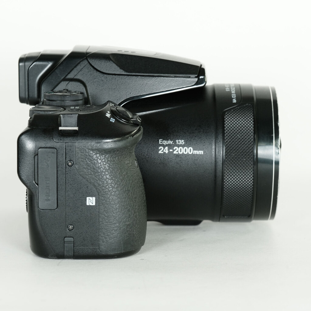 Nikon COOLPIX P900 Nikon COOLPIX P900