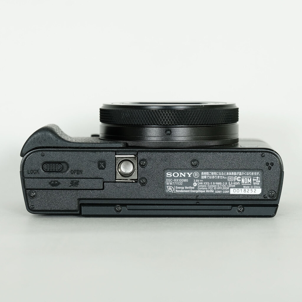 SONY Cyber-shot DSC-RX100M6 SONY Cyber-shot DSC-RX100M6