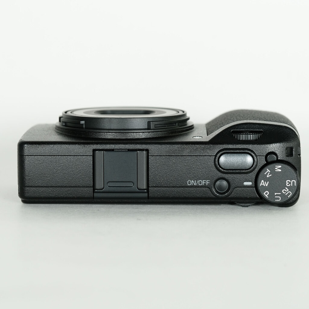 RICOH GR III HDFの出品 | ONE SCENE（ワンシーン）