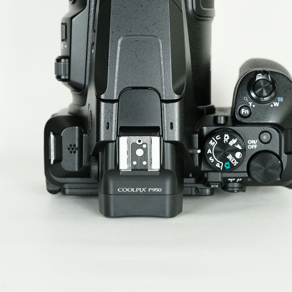 Nikon COOLPIX P950 Nikon COOLPIX P950