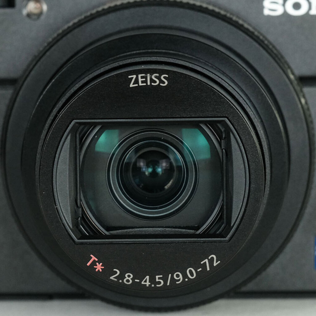 SONY Cyber-shot DSC-RX100M7