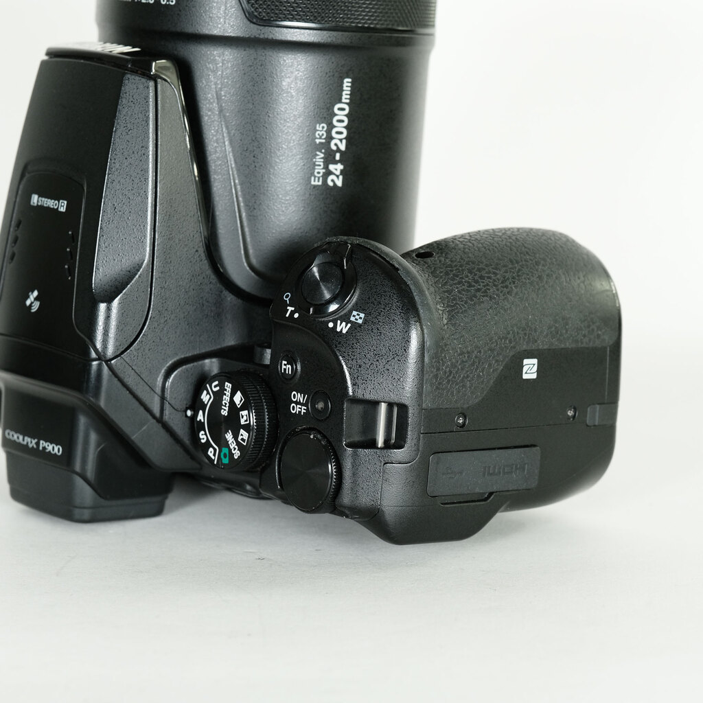 Nikon COOLPIX P900 Nikon COOLPIX P900