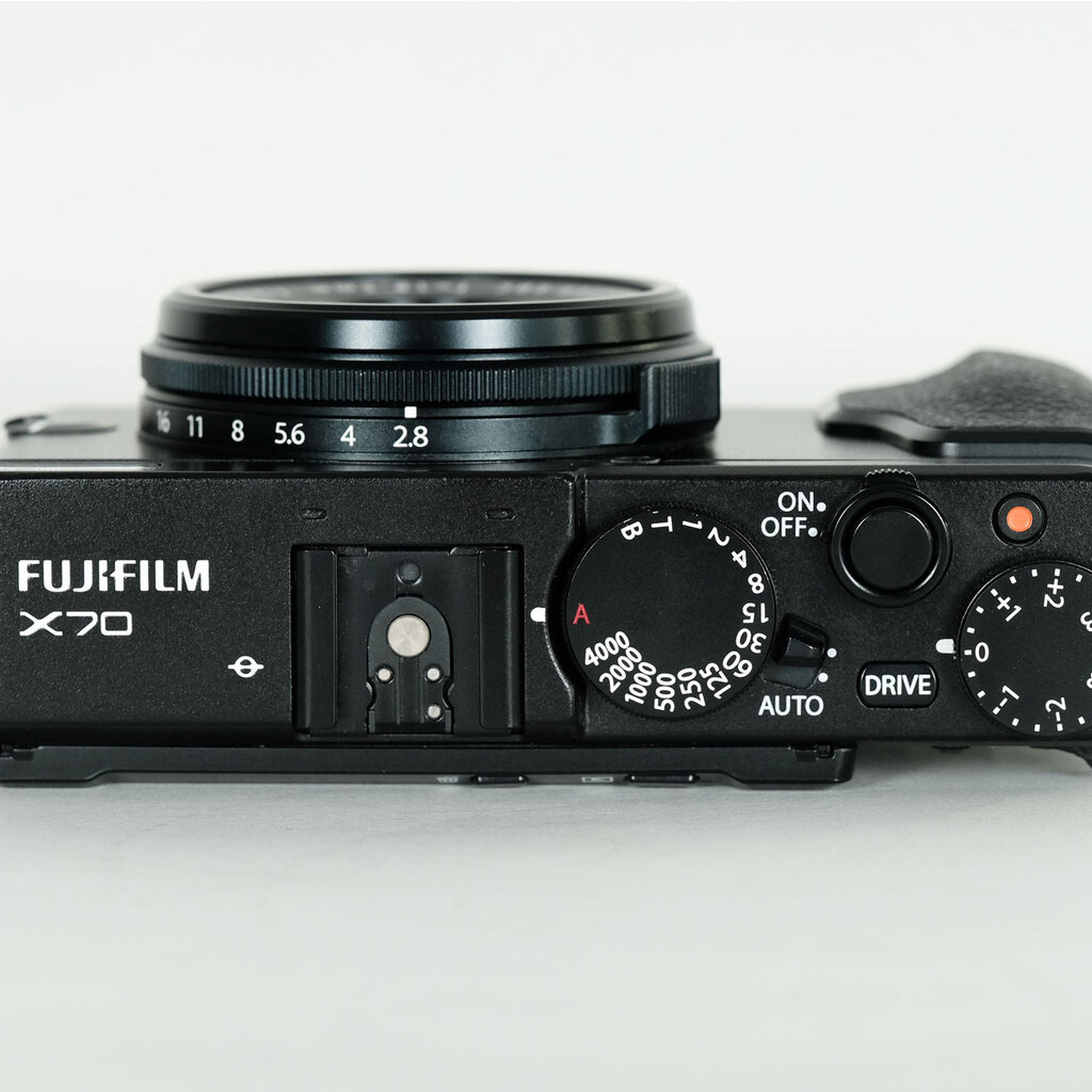 Fujifilm X70 ブラック CONTAX フジフィルム FUJIFILM X70 ブラック X70-B SDカード付き