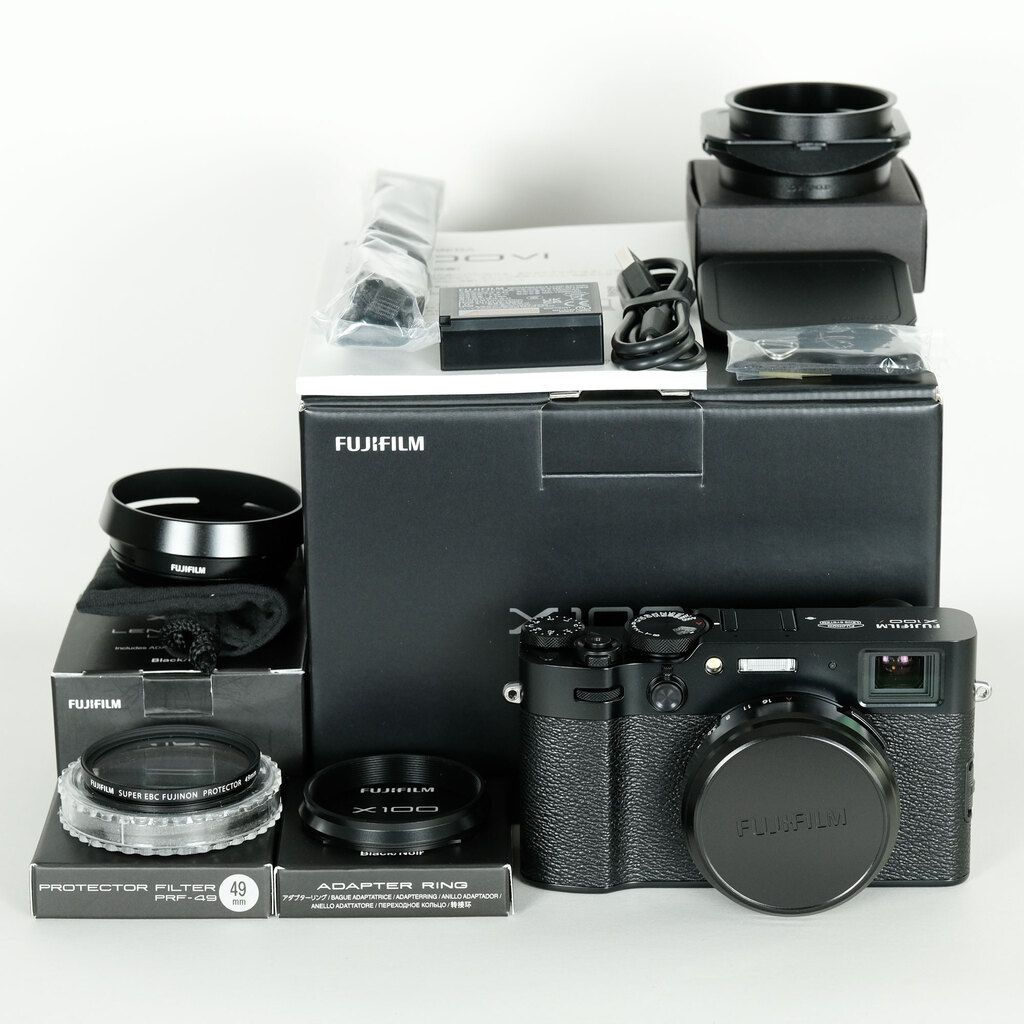 FUJIFILM X100VI ブラック 美品 付属品完備 レシート付属 保証有 FUJIFILM 『新品』FUJIFILM (富士フィルム) X100VI [ブラック] : ノア