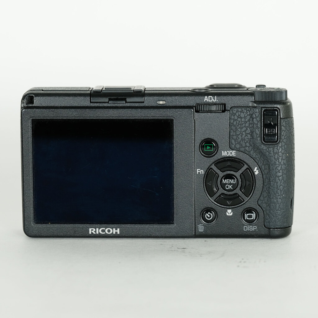 RICOH GR DIGITAL II