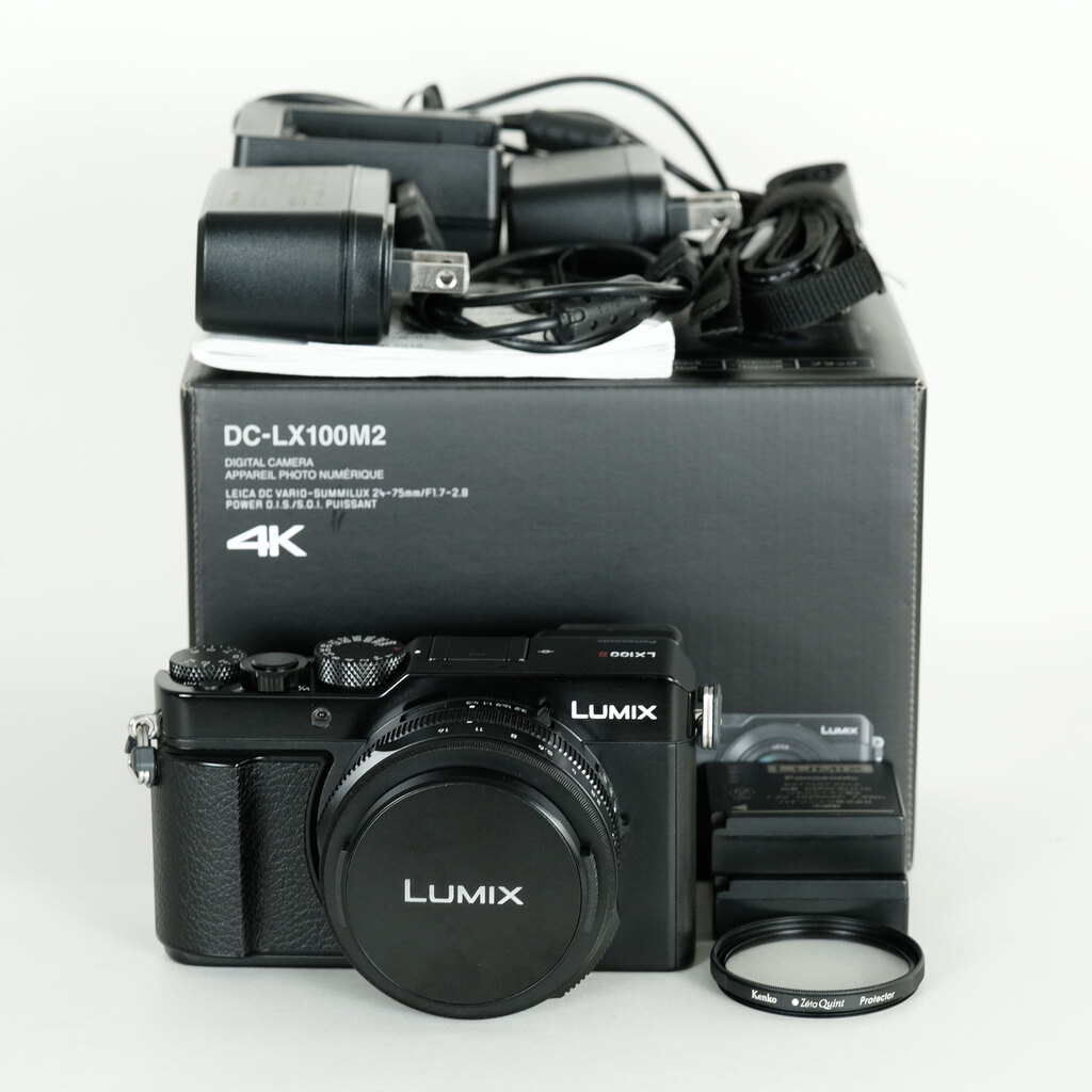 Panasonic LUMIX DC-LX100M2 Panasonic LUMIX DC-LX100M2