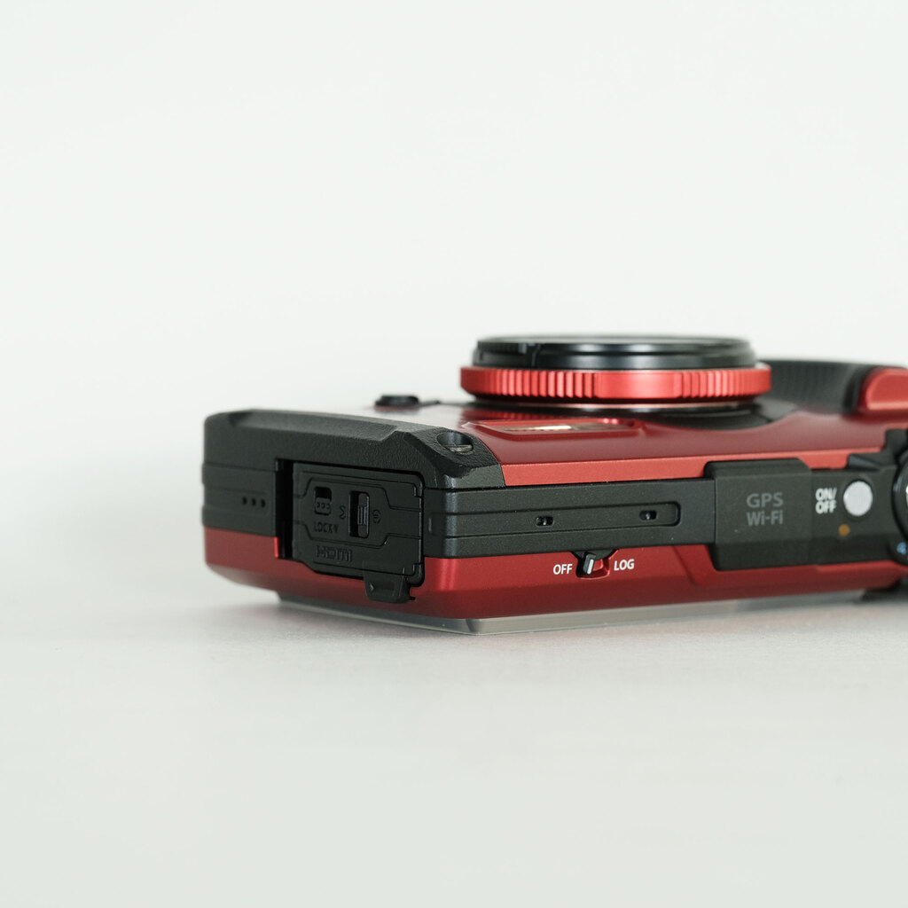 OM SYSTEM TG-7 レッド ケース付き OMデジタルソリューションズ OM SYSTEM Tough TG-7 [レッド