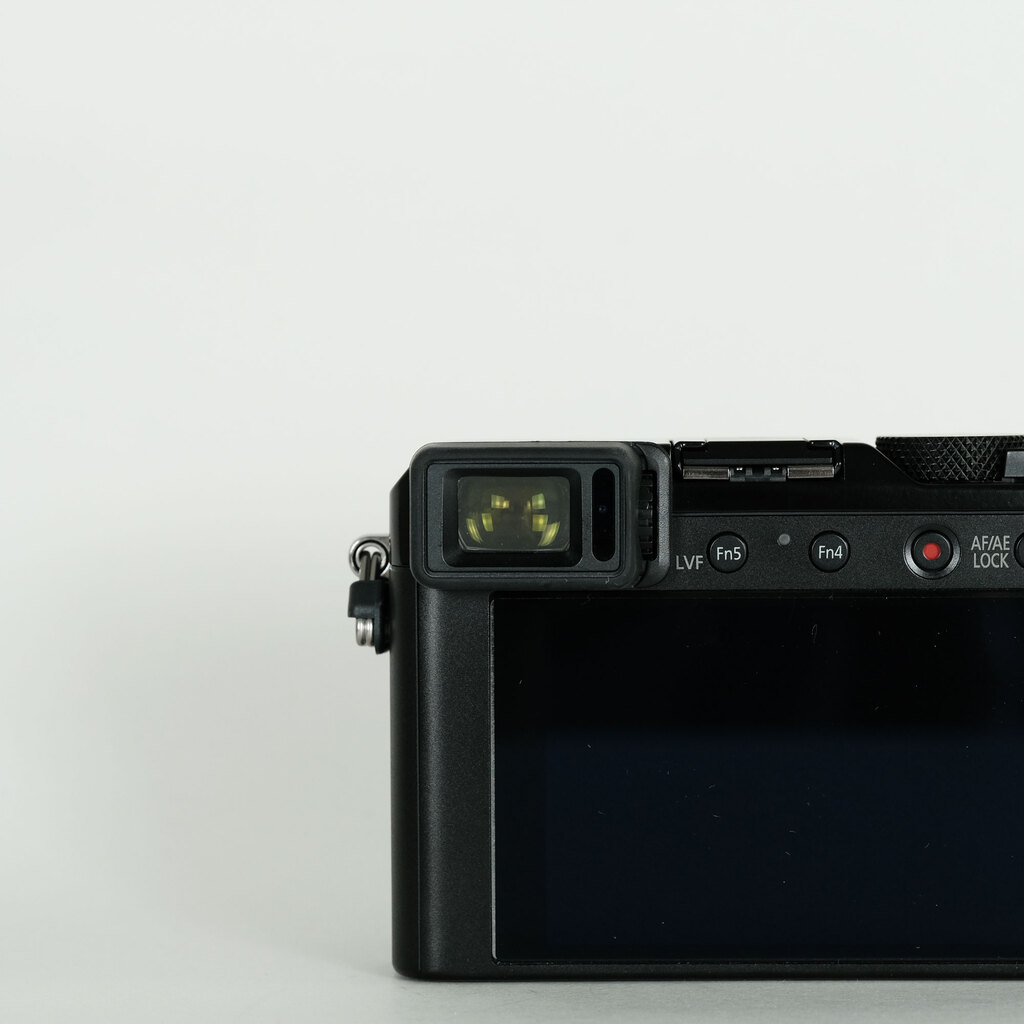 Panasonic LUMIX DC-LX100M2 Panasonic LUMIX DC-LX100M2