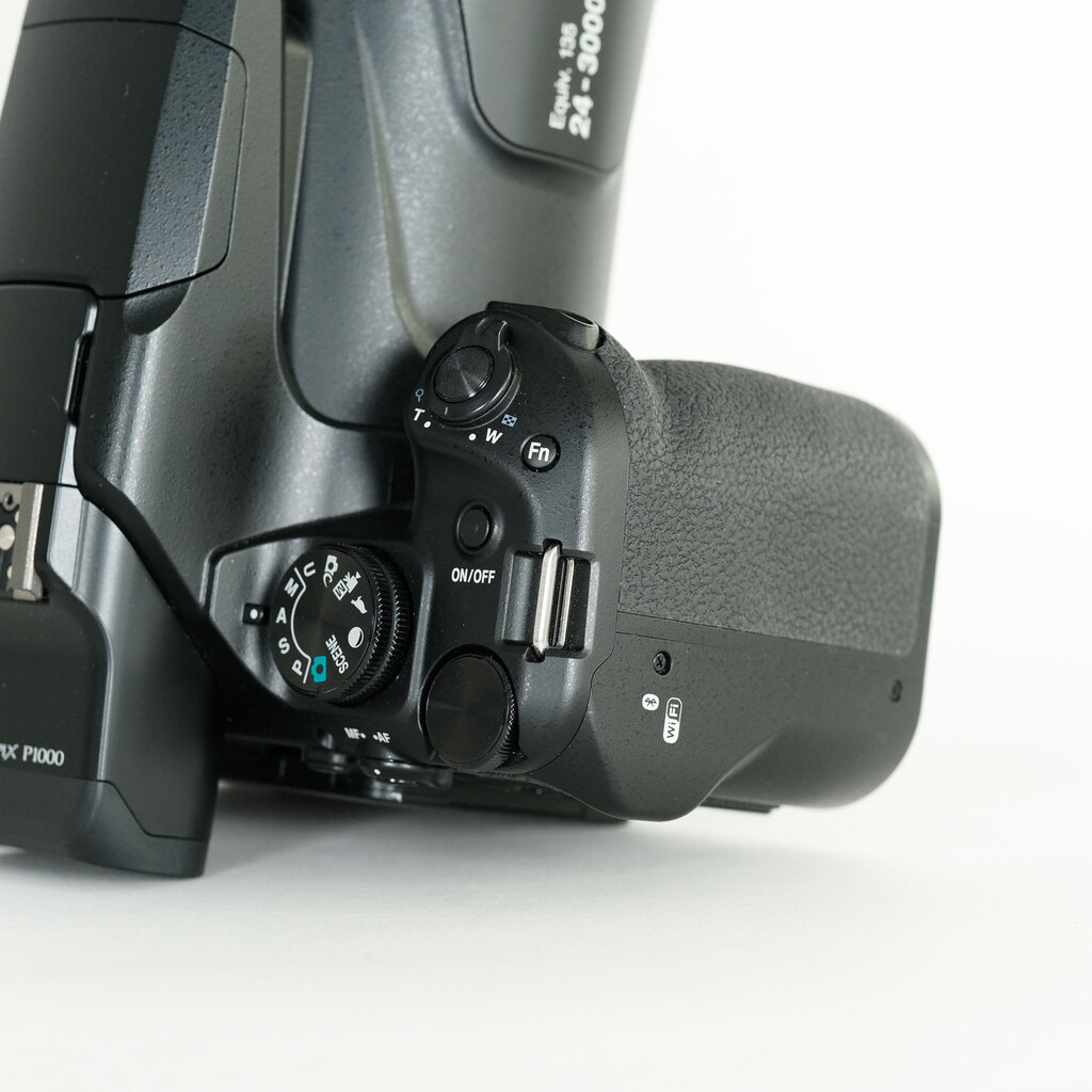 Nikon COOLPIX P1000 Nikon COOLPIX P1000