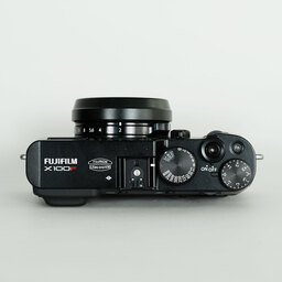 FUJIFILM X100F ブラック FUJIFILM X100F ブラック