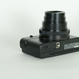 SONY Cyber-shot DSC-RX100M7