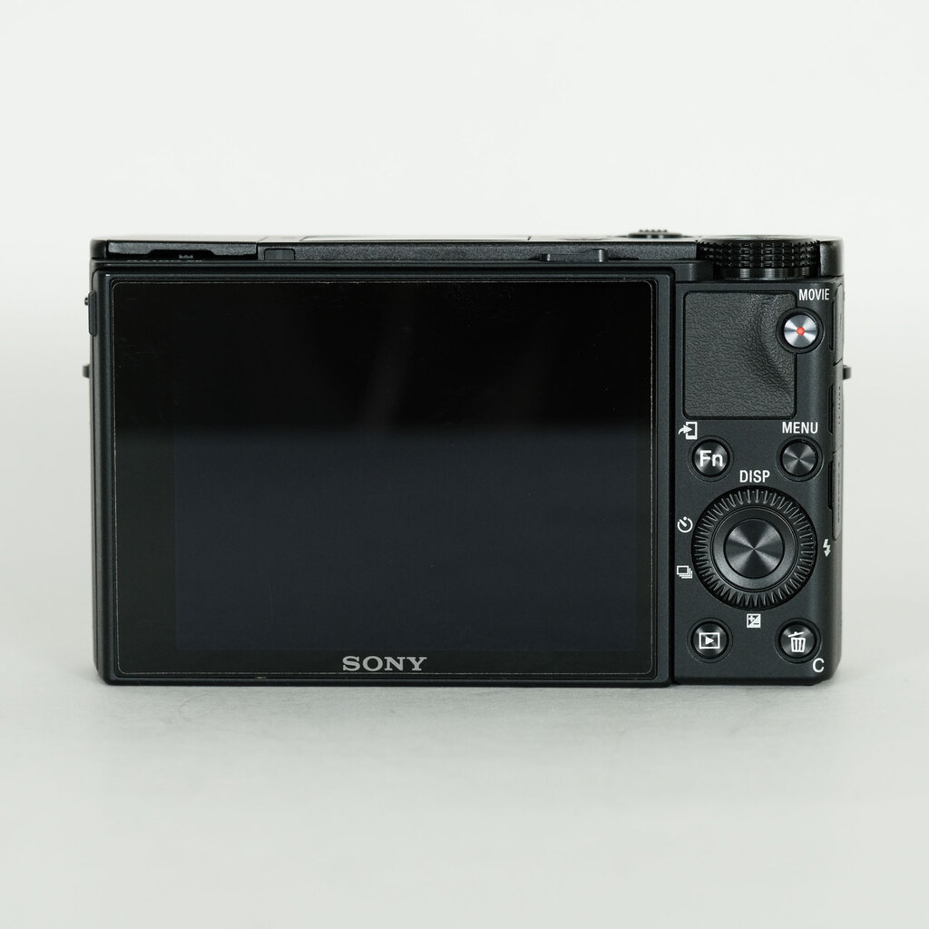 SONY Cyber-shot DSC-RX100M7