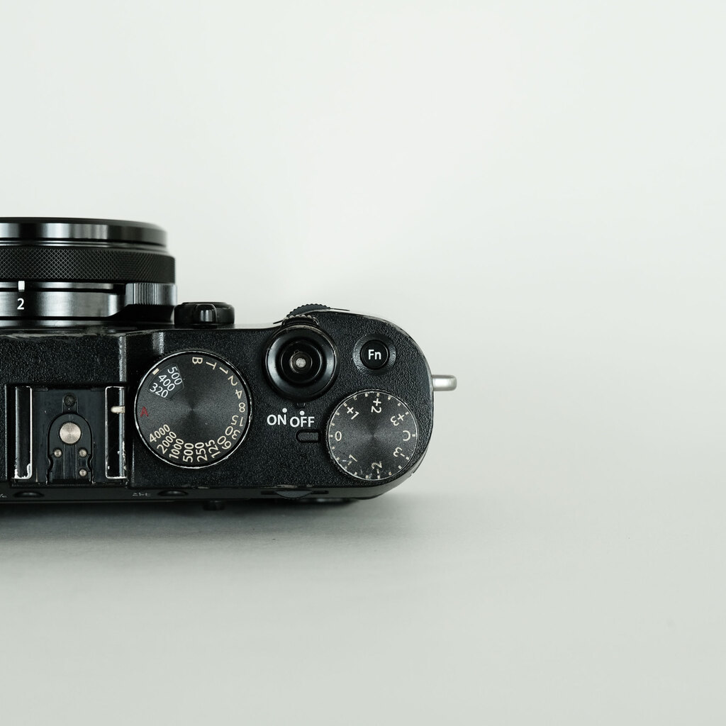 【ジャンク品】FUJIFILM X100F ブラック Fujifilm X100F Black
