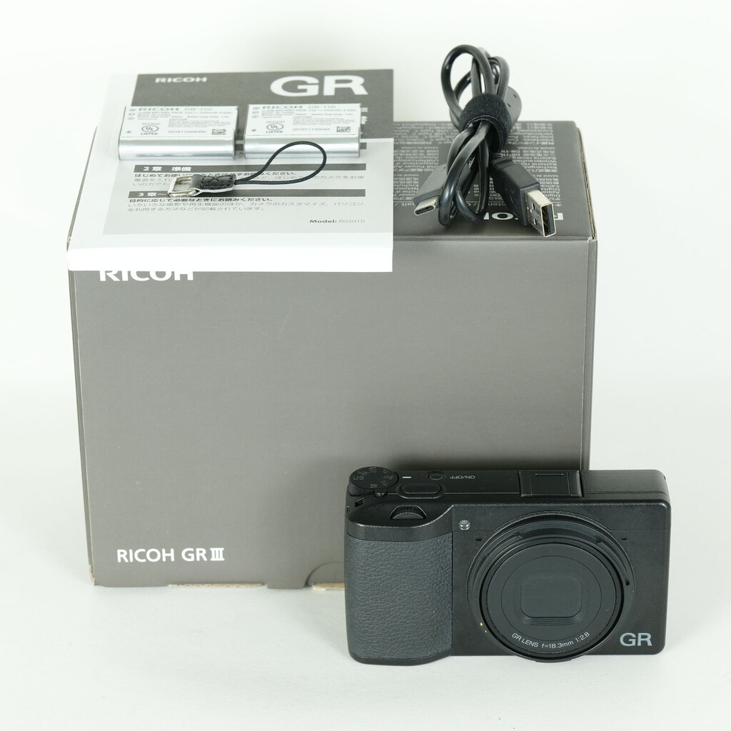 RICOH GR III
