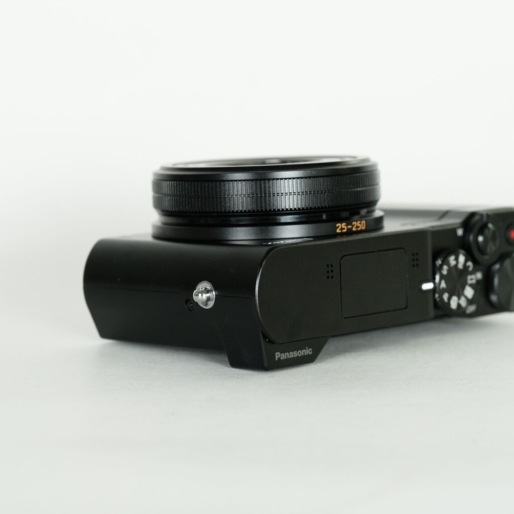 Panasonic LUMIX DMC-TX1