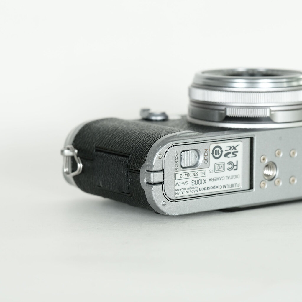 FUJIFILM X100S シルバー