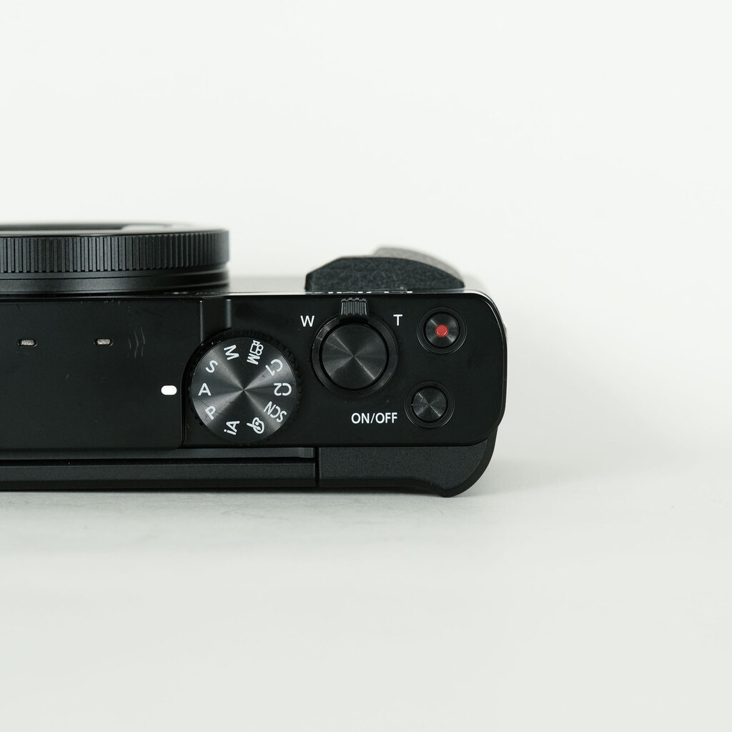 Panasonic LUMIX TZ99の出品 | ONE SCENE（ワンシーン）