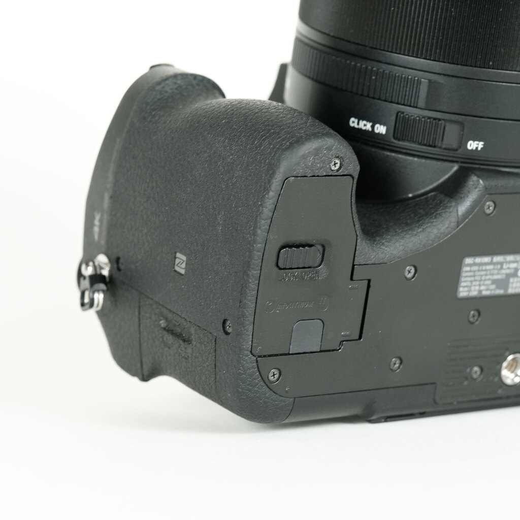 SONY Cyber-shot DSC-RX10M3 SONY Cyber-shot DSC-RX10M3