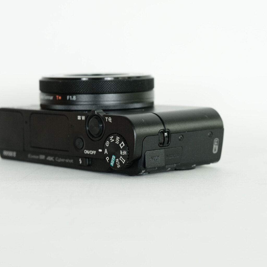 SONY Cyber-shot DSC-RX100M5A SONY Cyber-shot DSC-RX100M5A