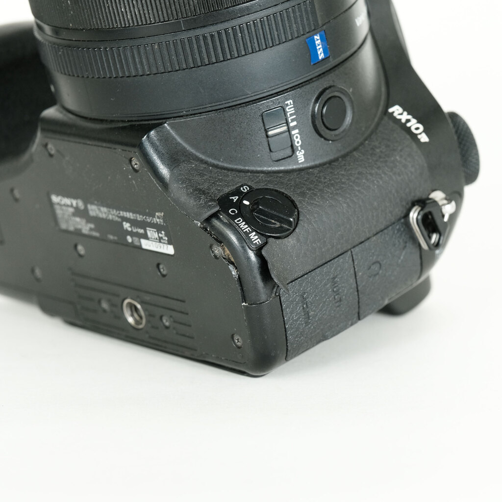 SONY DSC-RX10M4 デジタル カメラ 一眼 4K 8K 対応 ソニー 中古 Y4395668 SONY Cyber-shot DSC-RX10M4の出品 | ONE SCENE（ワンシーン）