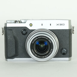 FUJIFILM X30 シルバー FUJIFILM X30 シルバー