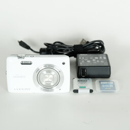 Nikon COOLPIX S4300 シェルホワイト Nikon COOLPIX S4300 シェルホワイト