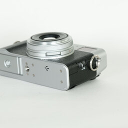 FUJIFILM X100V シルバー