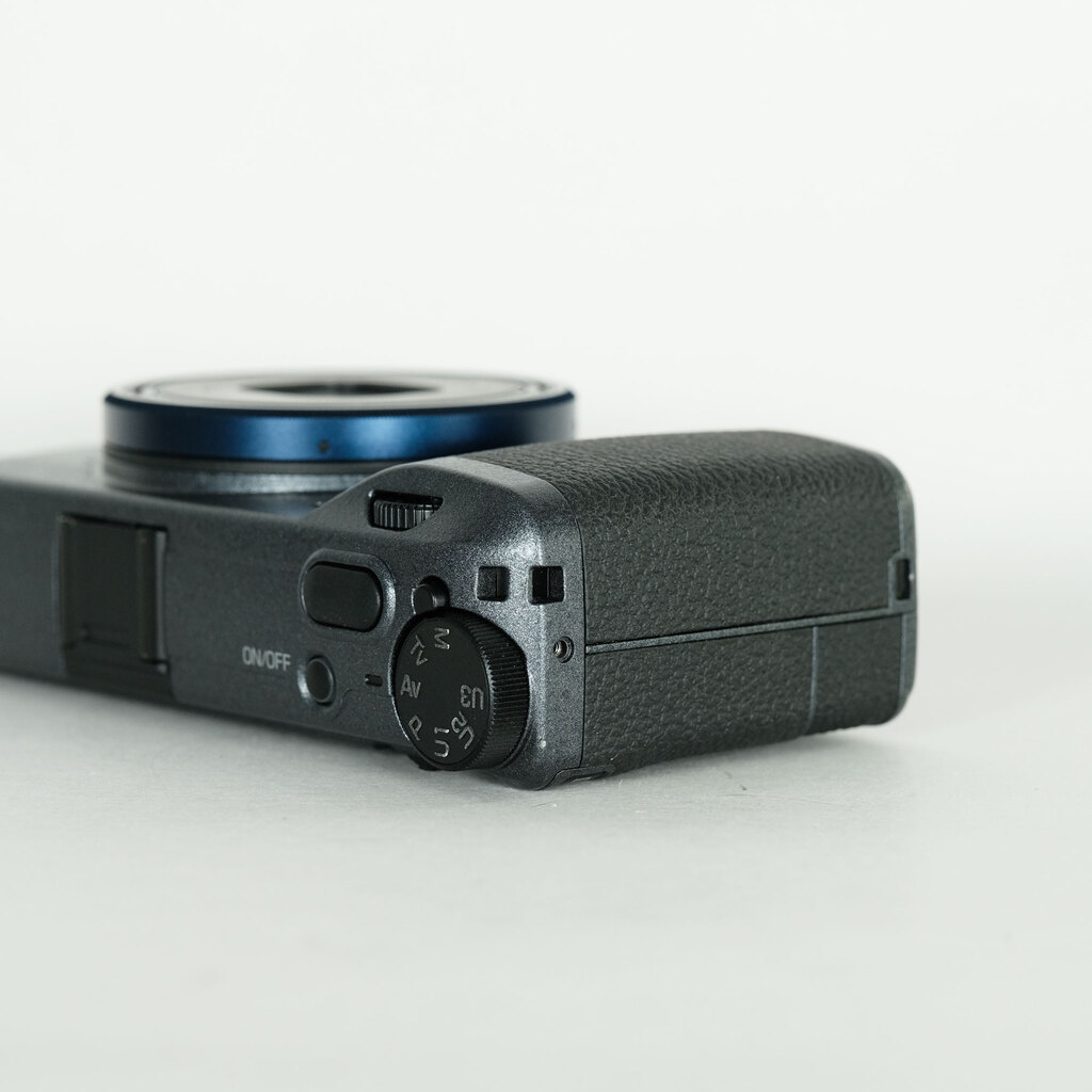 RICOH GR IIIx Urban Editionの出品 | ONE SCENE（ワンシーン）