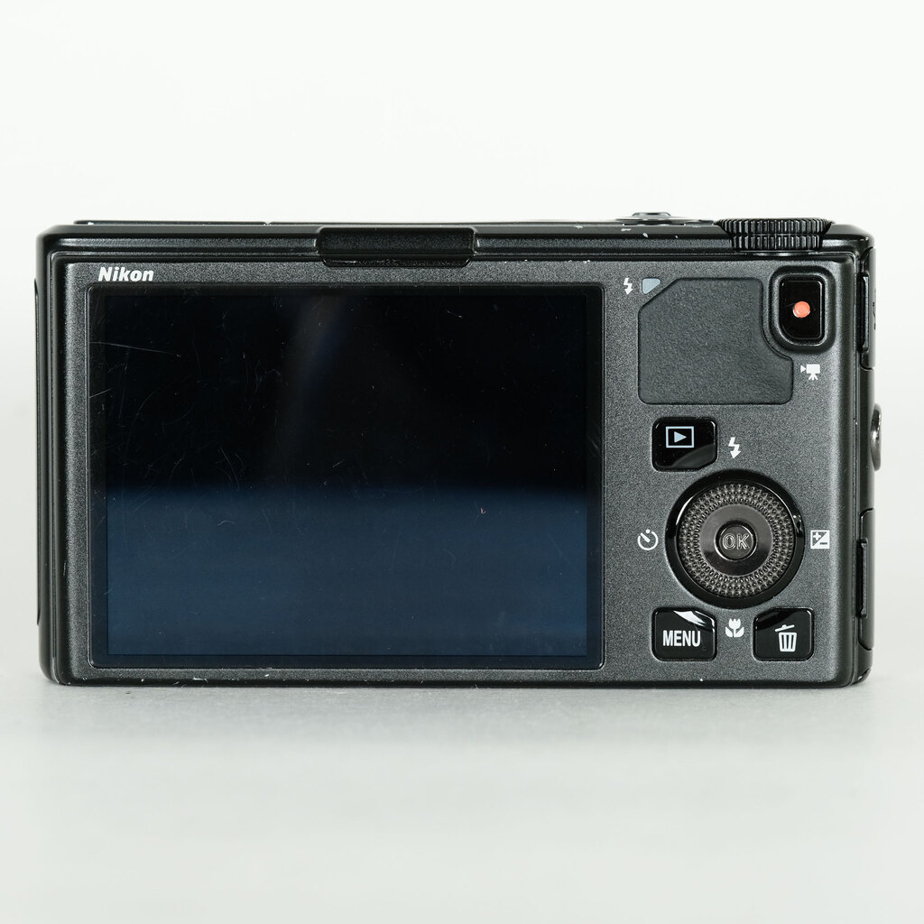 並品 NIKON ニコン COOLPIX S9500 マットブラック 動作品 Nikon COOLPIX S9500 18.1MP 22x Optical Zoom Vintage Digital
