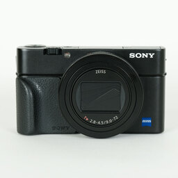SONY Cyber-shot DSC-RX100M6