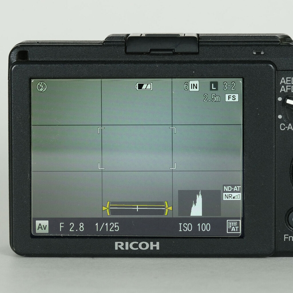 RICOH GR IIの出品 | ONE SCENE（ワンシーン）