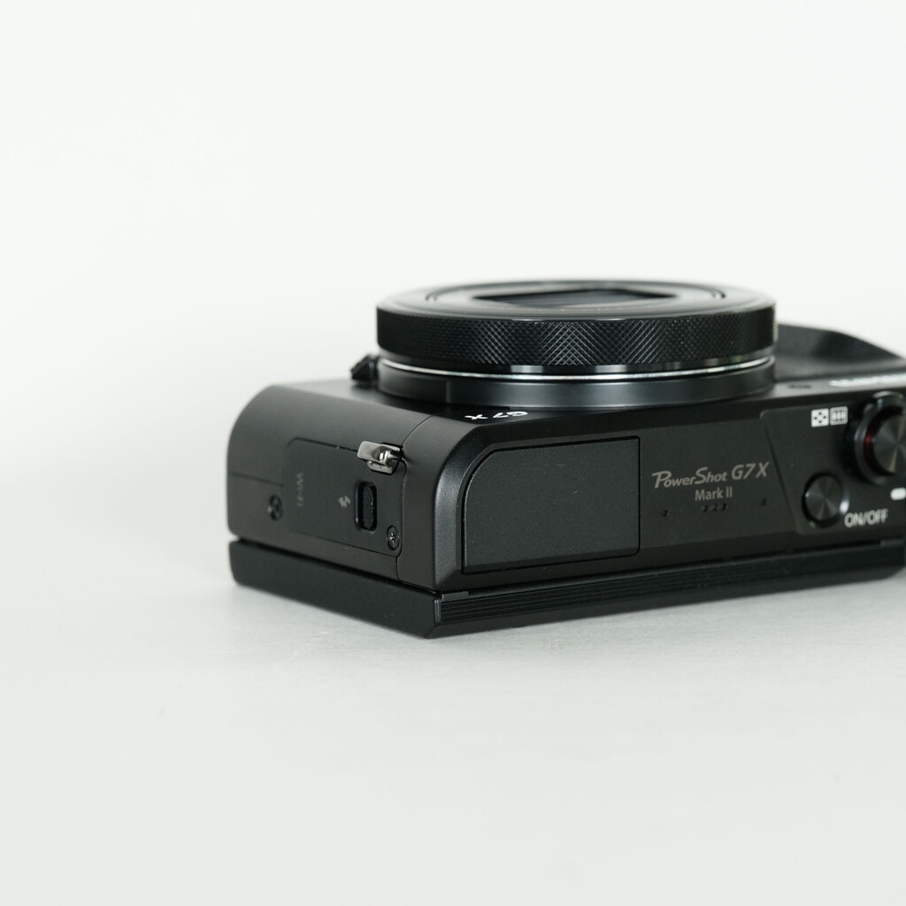 Canon G7X mark2 コンパクトデジタルカメラ キヤノン：新映像エンジンDIGIC 7初搭載の“PowerShot G7 X Mark
