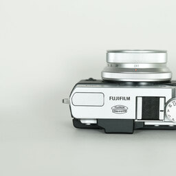 FUJIFILM X30 シルバー FUJIFILM X30 シルバー