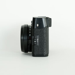 FUJIFILM X100F ブラック FUJIFILM X100F ブラック