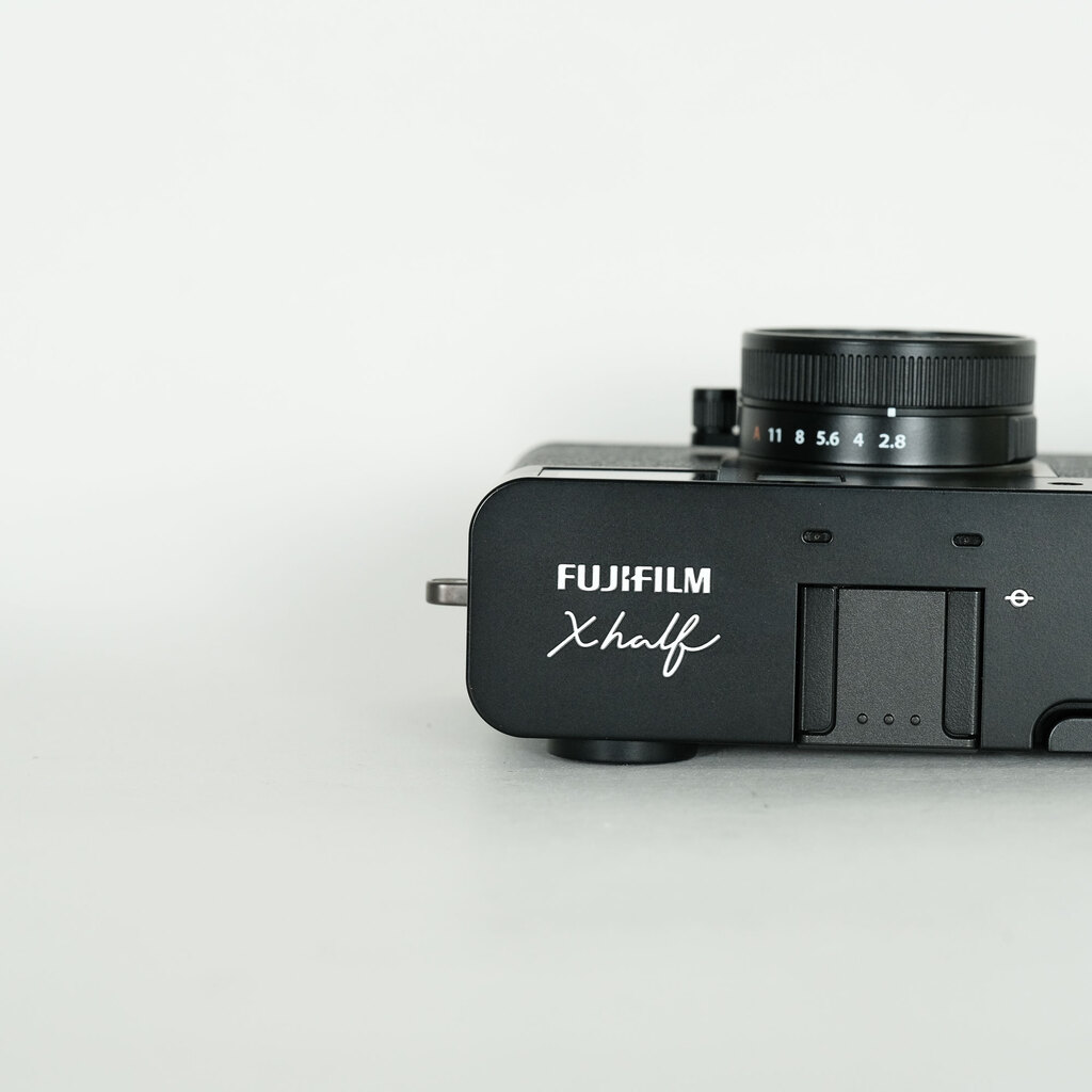 FUJIFILM X half X-HF1 FUJIFILM X half X-HF1