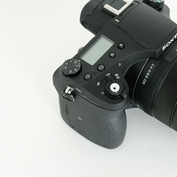 SONY Cyber-shot DSC-RX10M4 SONY Cyber-shot DSC-RX10M4