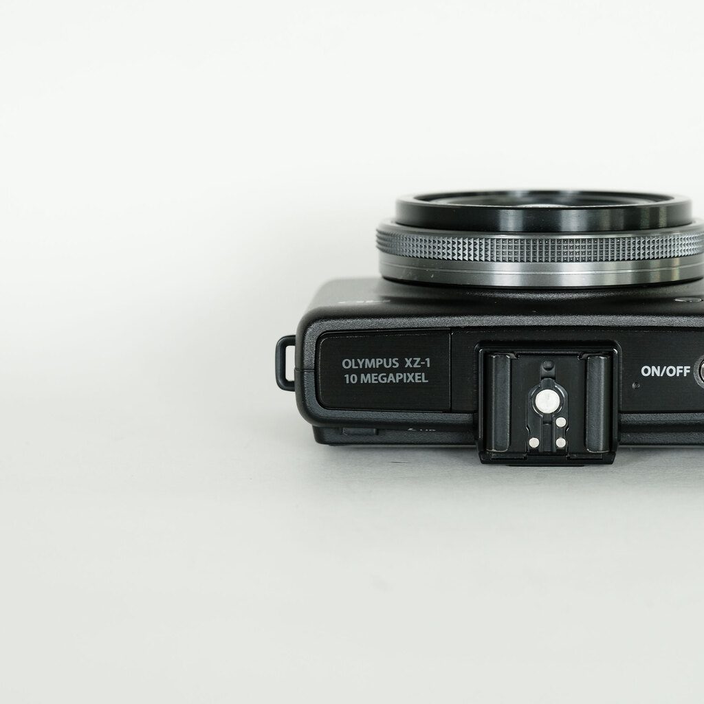 【名機/OLYMPUS】 高級コンデジ XZ-1 BlACK Olympus XZ-1 compact digital camera titanium Black *superb