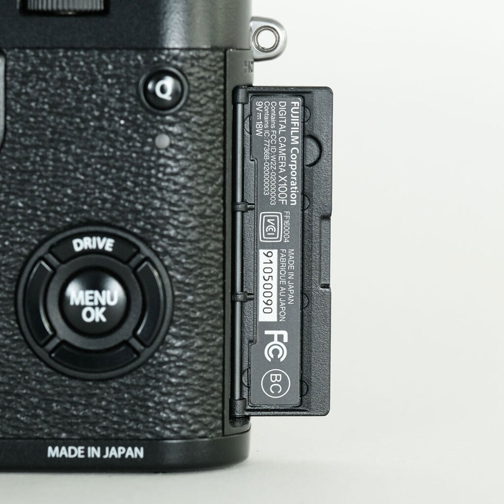 FUJIFILM X100F ブラック FUJIFILM X100F ブラック