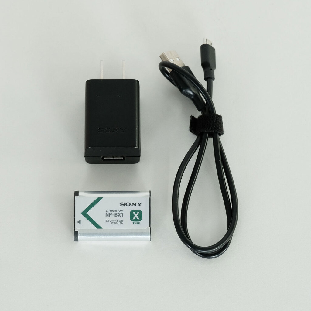 SONY Cyber-shot DSC-RX100M6 SONY Cyber-shot DSC-RX100M6